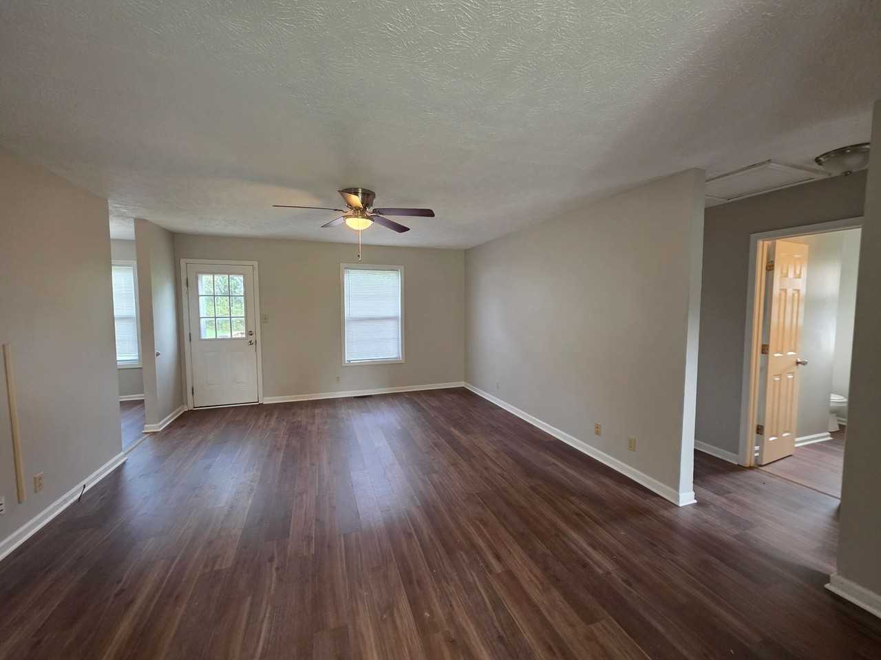 801 Washington Ave - Photo 4 of 23