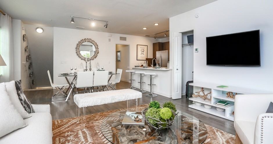 Oasis at Shingle Creek - Photo 6 of 41