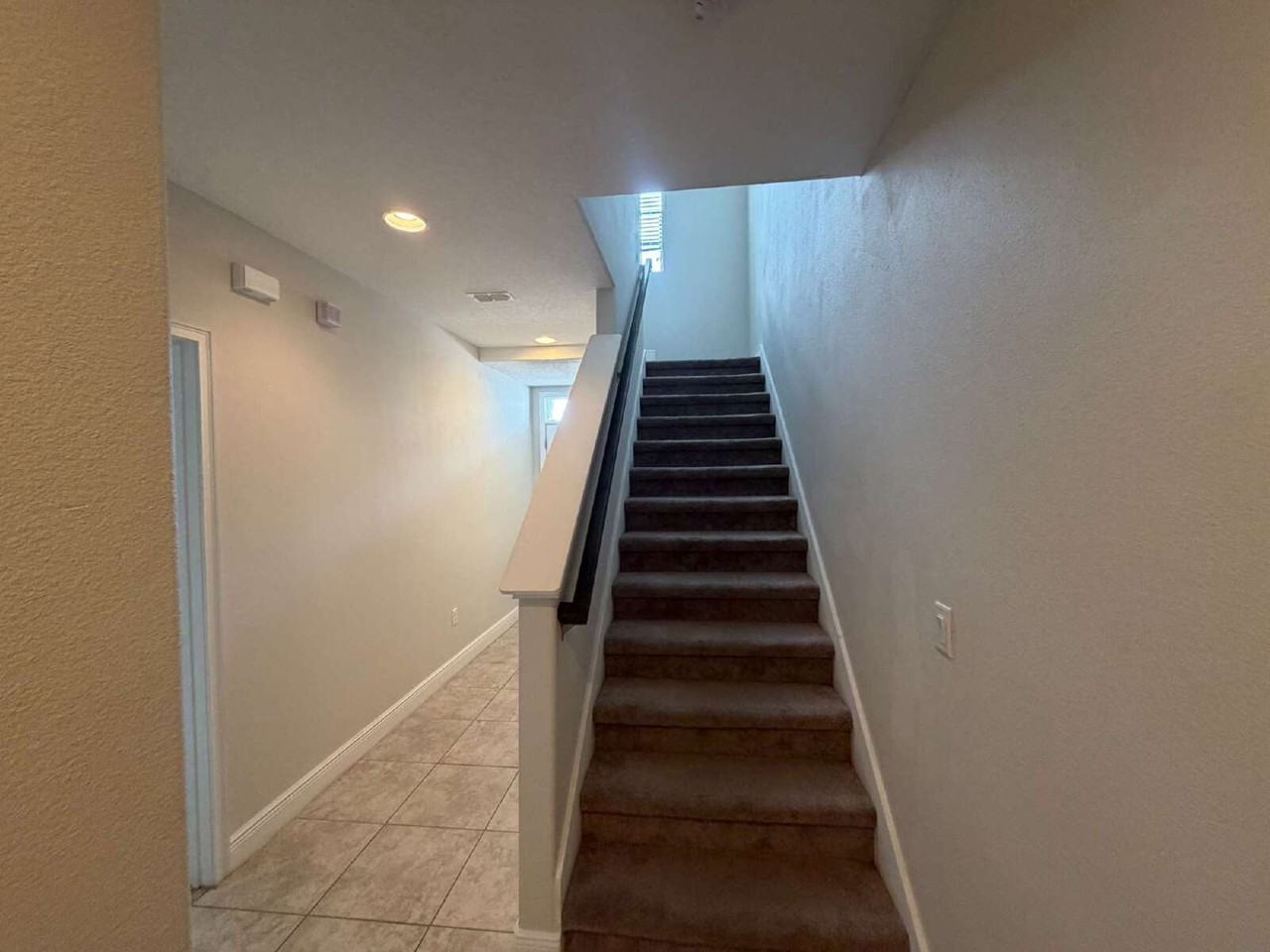 143 Kenny Blvd - Photo 7 of 11