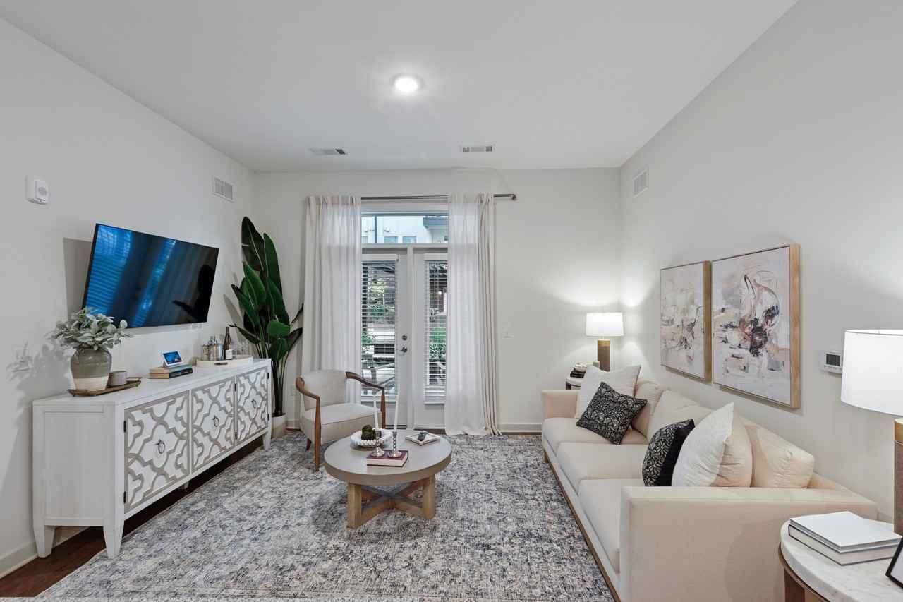 Encore MidCity - Photo 2 of 50