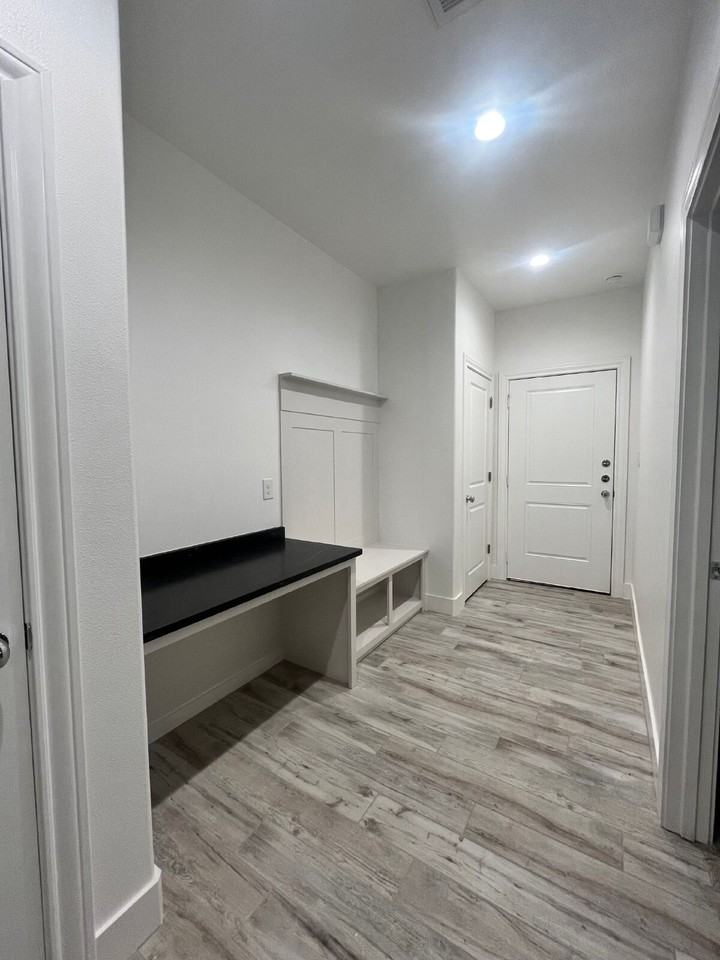 5102 58th St - Photo 7 of 19