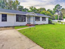 319 Sarah Dr - Photo 1 of 1