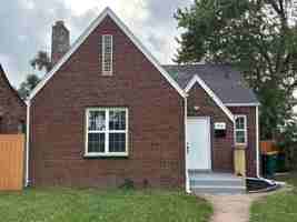 featured image of 356 Roosevelt St