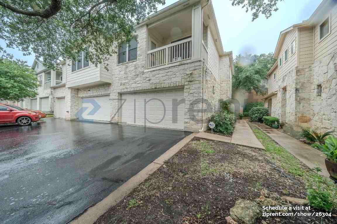 7501 Shadowridge Run #122