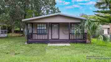 featured image of 1584 Selma Ave