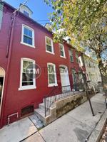 featured image of 132 N Pine St #2
