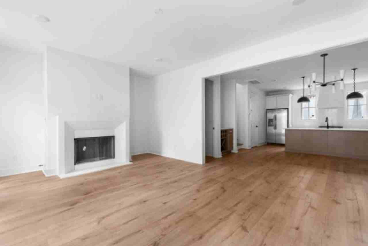 1814 Stewart Pl #B - Photo 5 of 26