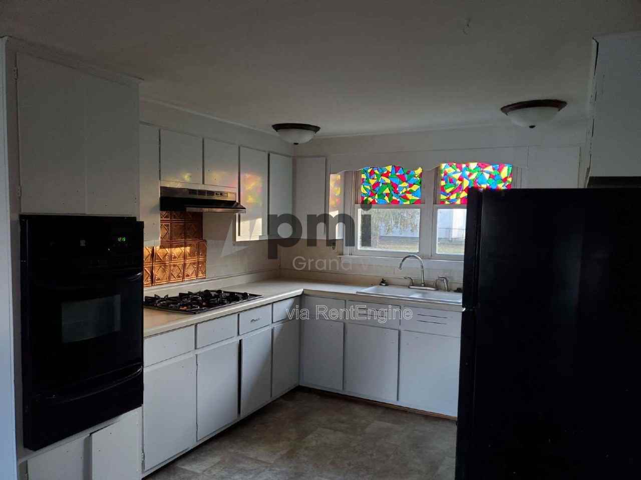 720 N State Route 121 - Photo 4 of 10