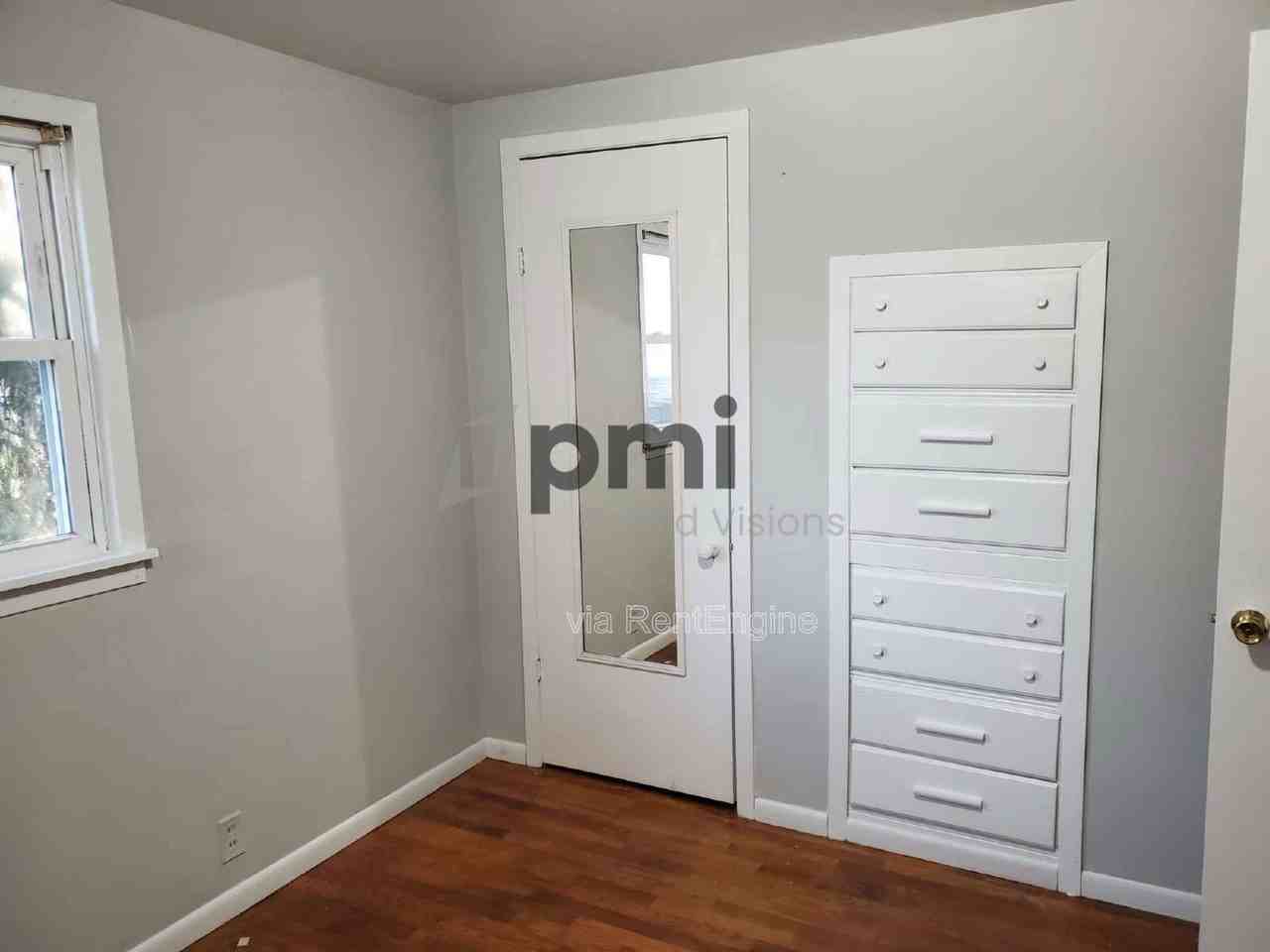 720 N State Route 121 - Photo 6 of 10