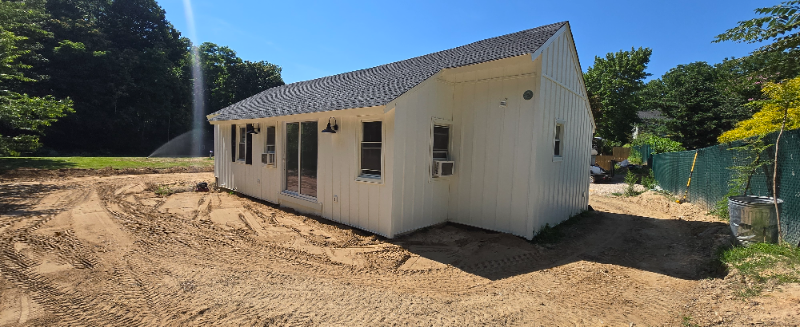 340 Main St - Photo 2 of 7