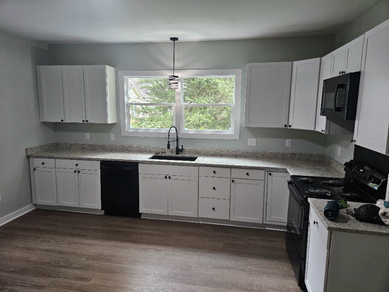 402 Floyd St - Photo 3 of 8