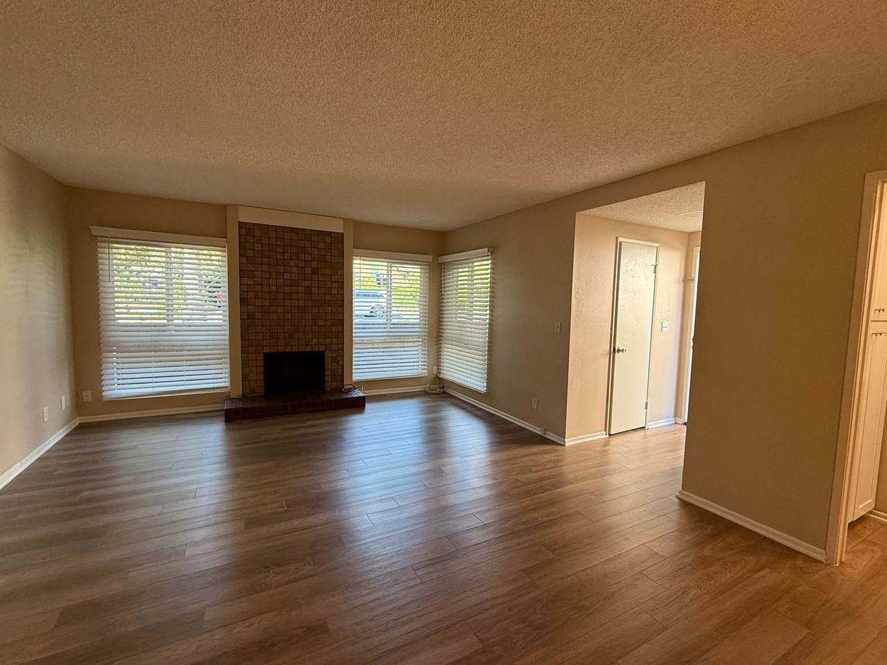 314 W 7th St - Photo 2 of 14