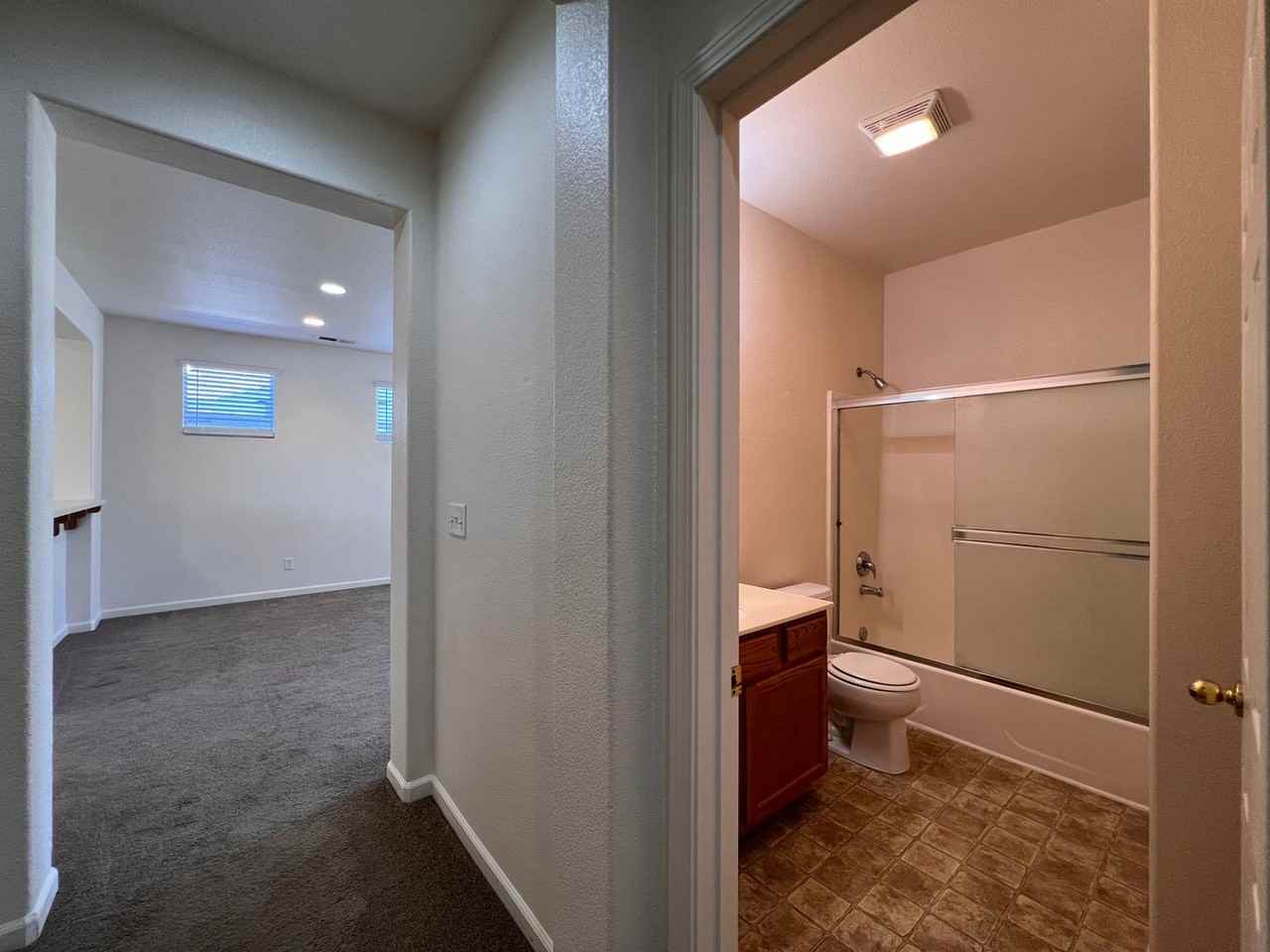 1134 Mountain Rose Dr - Photo 3 of 31