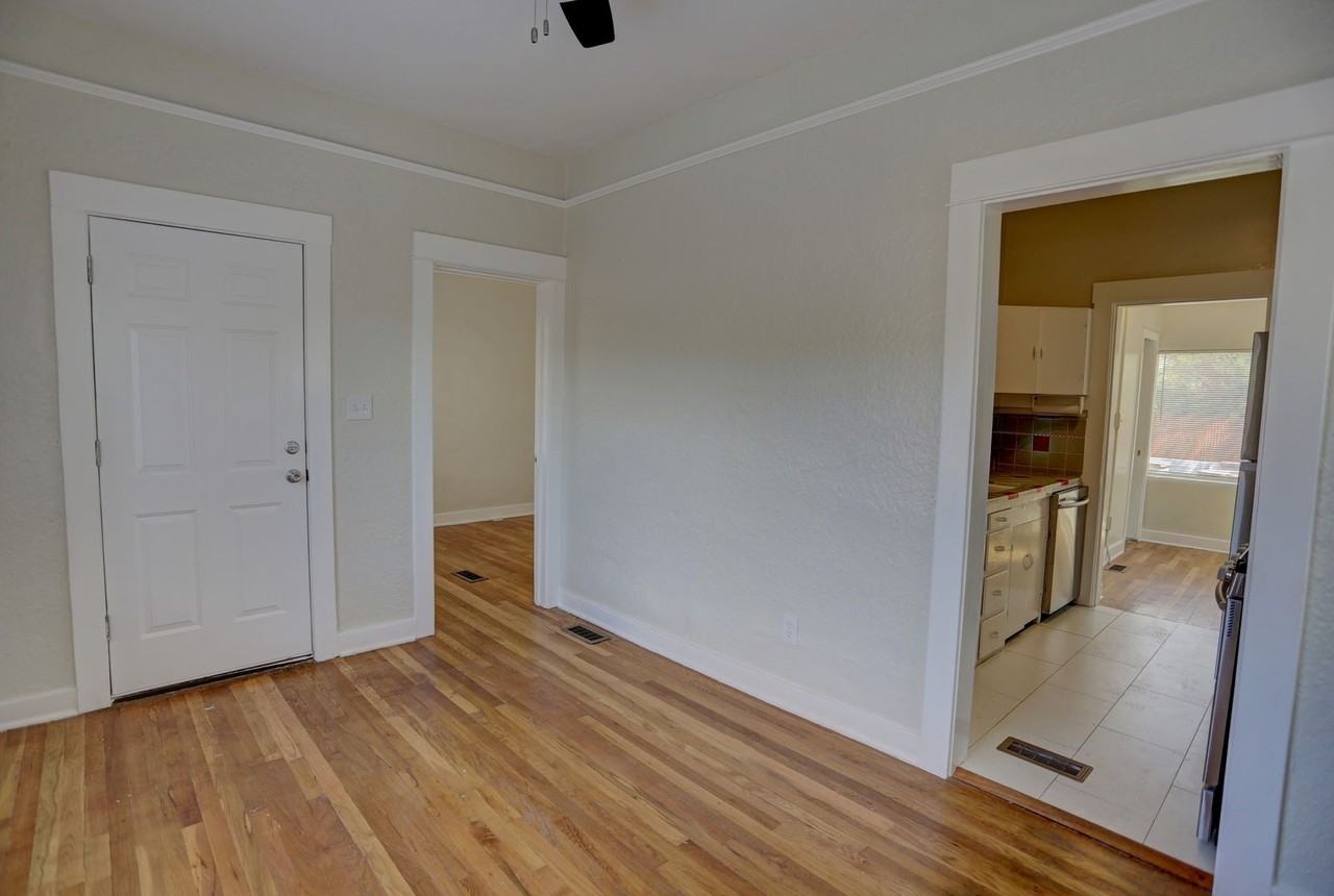 1509 E. 9th St. - Photo 6 of 45