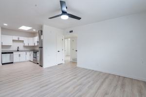 featured image of 1601 E 9th St