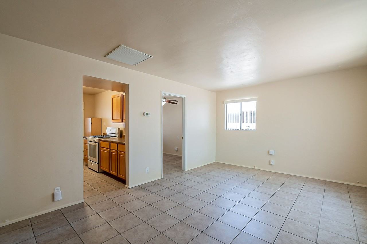 1439 E. Elm St. - Photo 7 of 23