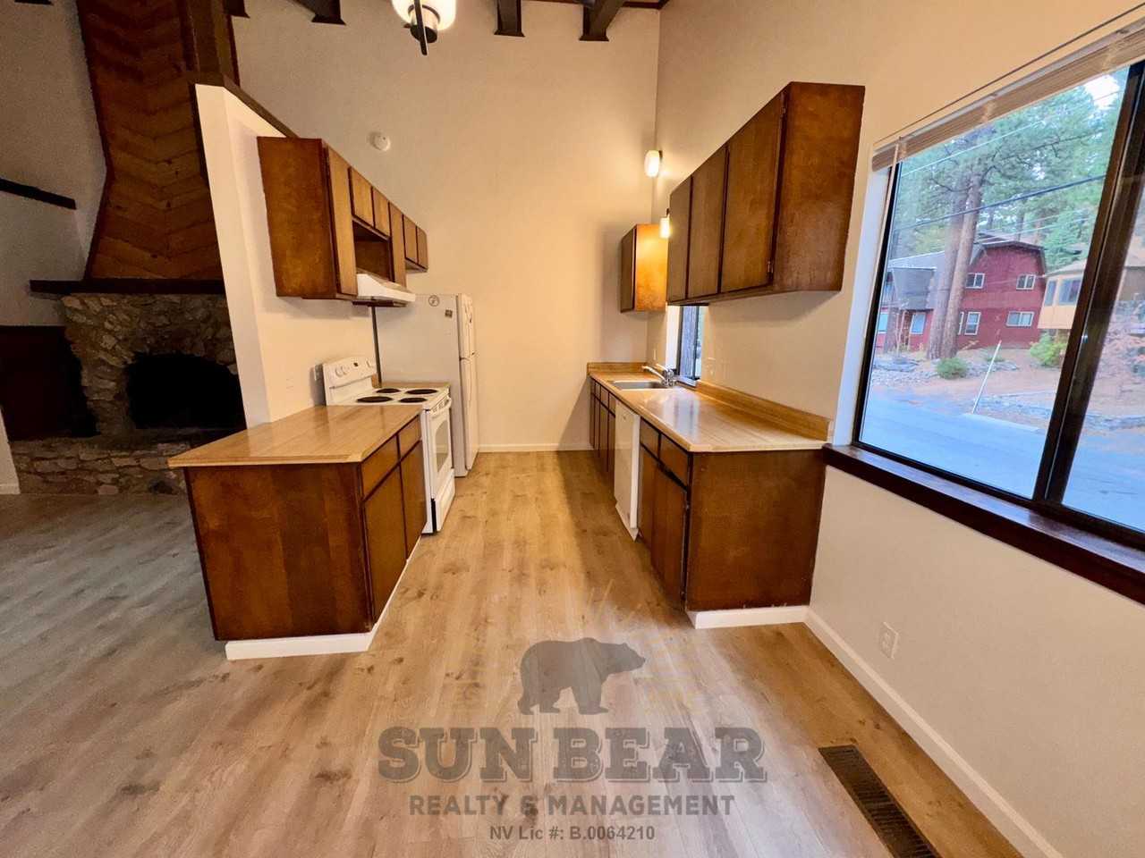 1033 Tomahawk Trl - Photo 4 of 25