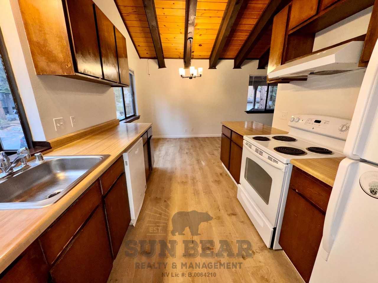 1033 Tomahawk Trl - Photo 7 of 25