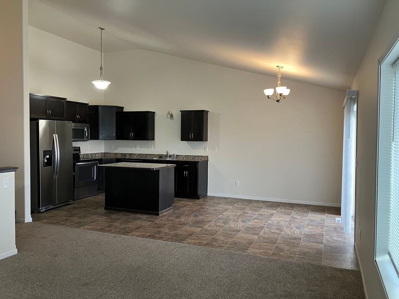 1345 12th St W - Photo 3 of 22