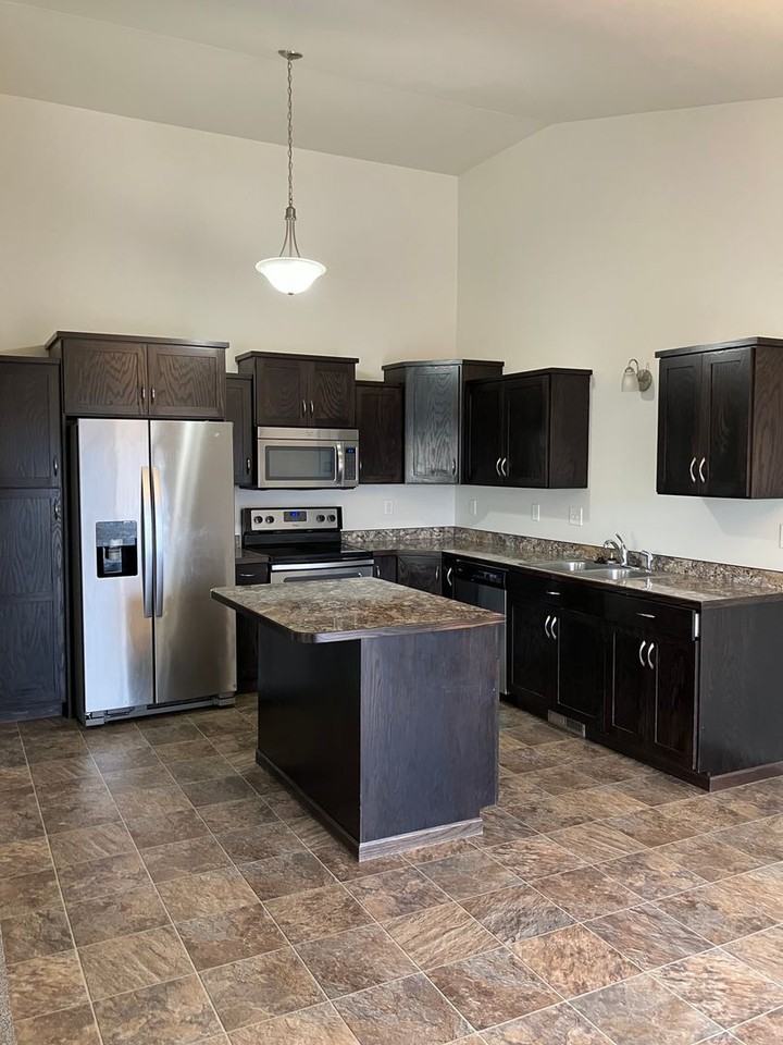 1345 12th St W - Photo 2 of 22