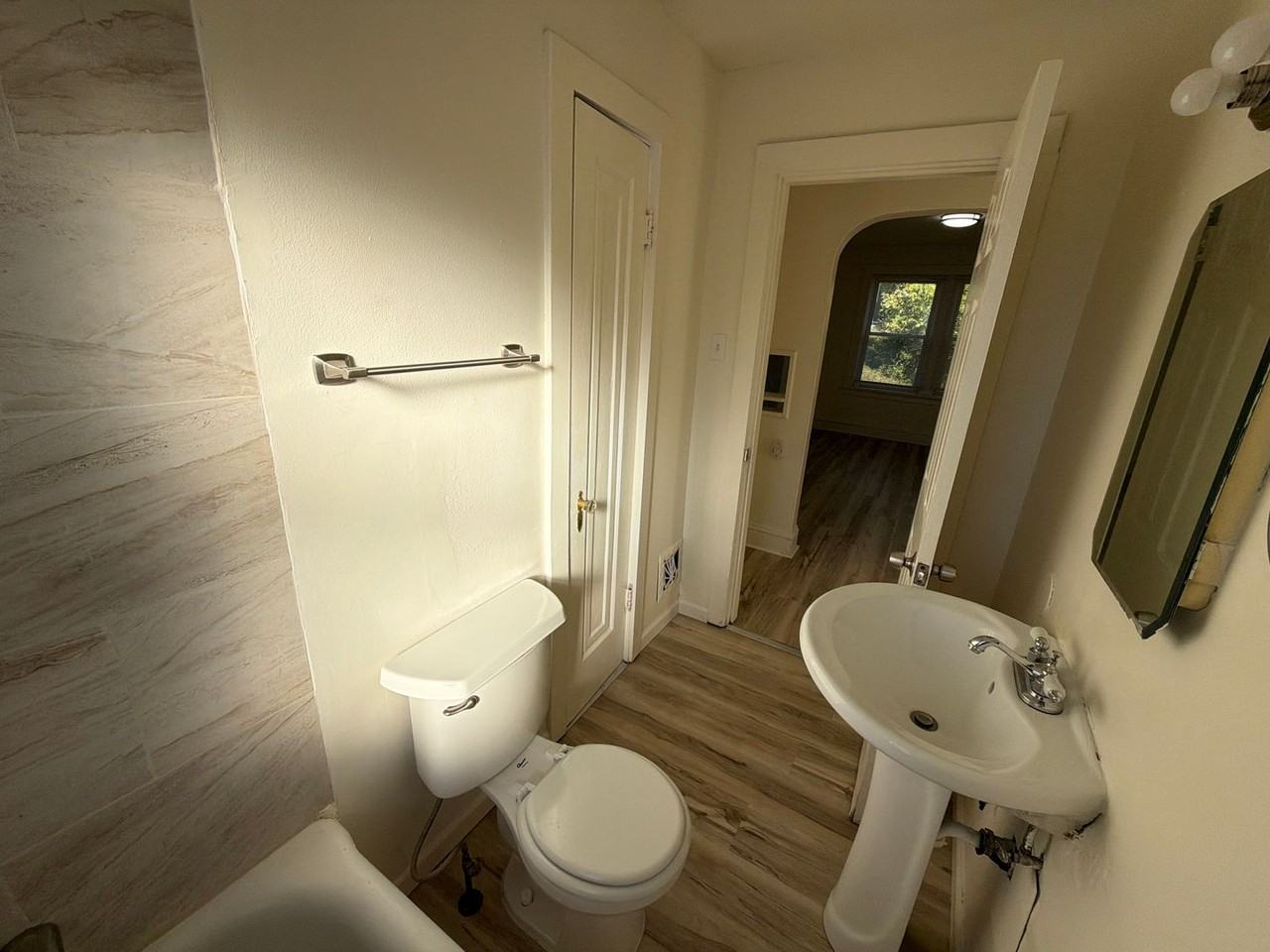 2854 Meadowlark Ave - Photo 3 of 18