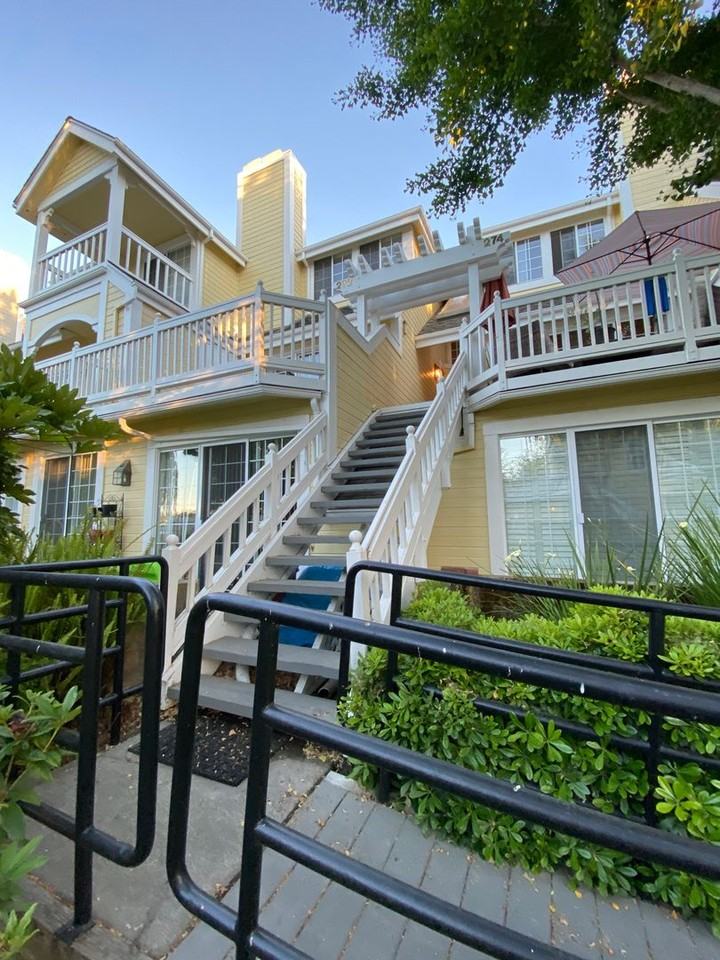 272 E 2nd St - Photo 3 of 35