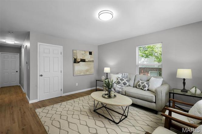 905 Cornell Ave - Photo 3 of 19