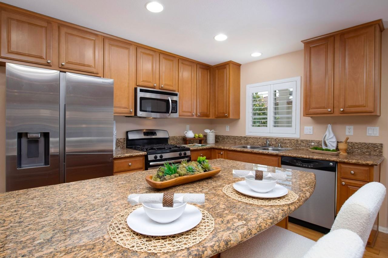 1322 Isabella Way - Photo 4 of 20