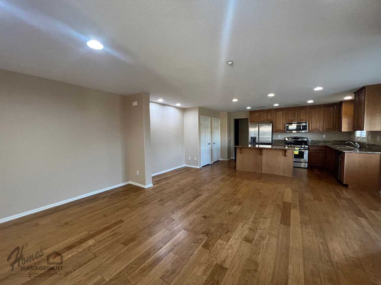 1322 Isabella Way - Photo 6 of 20
