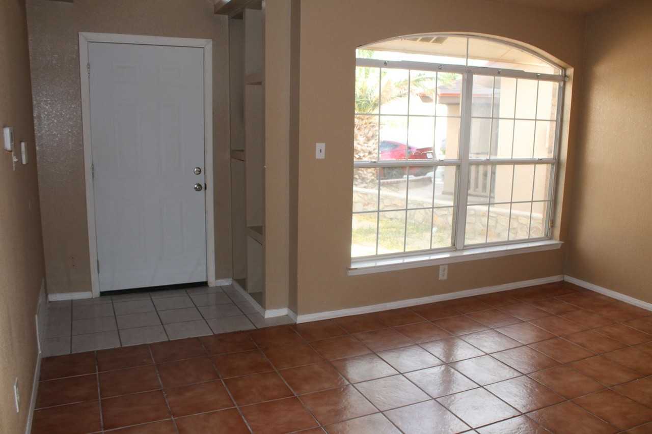 12217 Red Sun Dr - Photo 2 of 26