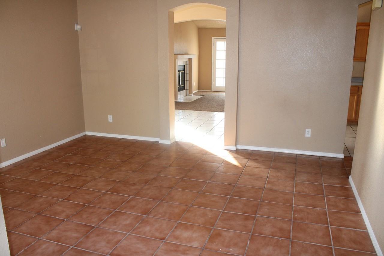 12217 Red Sun Dr - Photo 3 of 26