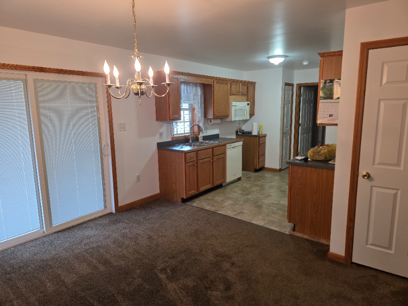 405 Merri Ln - Photo 3 of 7