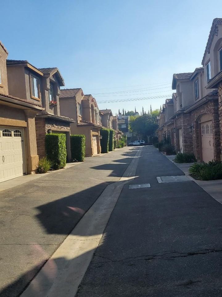 22119 Cajun Ct - Photo 2 of 16