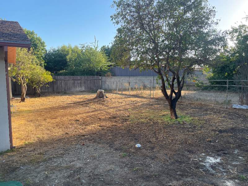 10672 Linden Ave - Photo 3 of 6