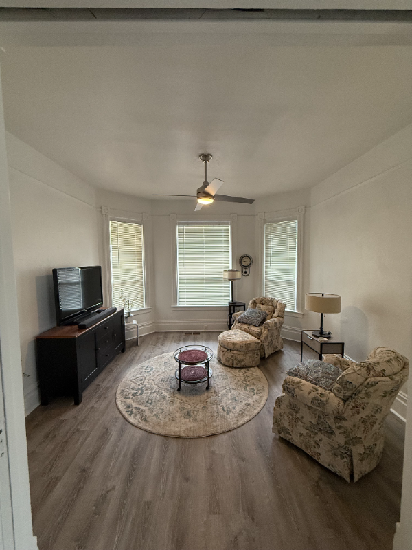 172 Orange St #1 - Photo 3 of 19