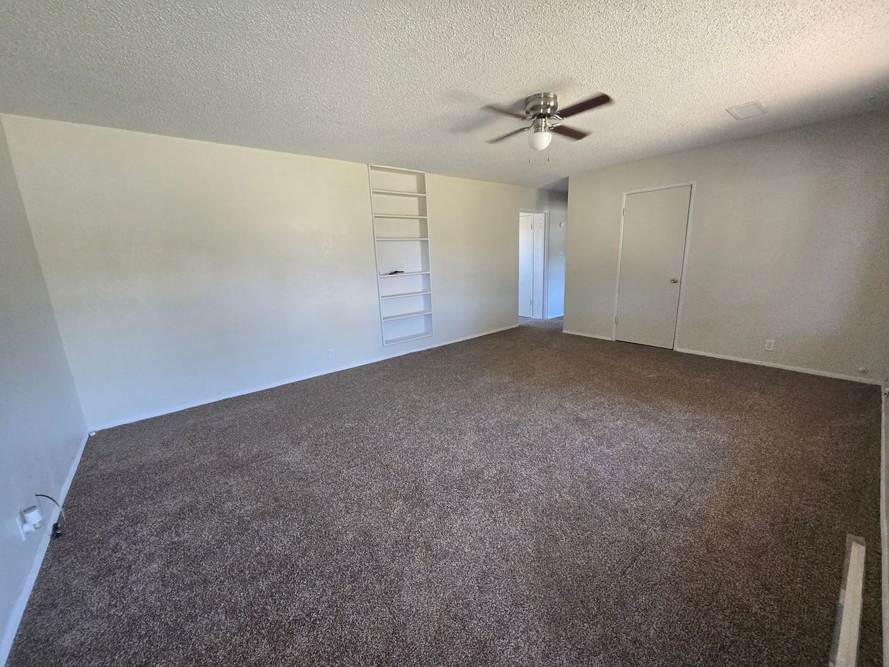 1019 South Michigan Avenue - Photo 2 of 17