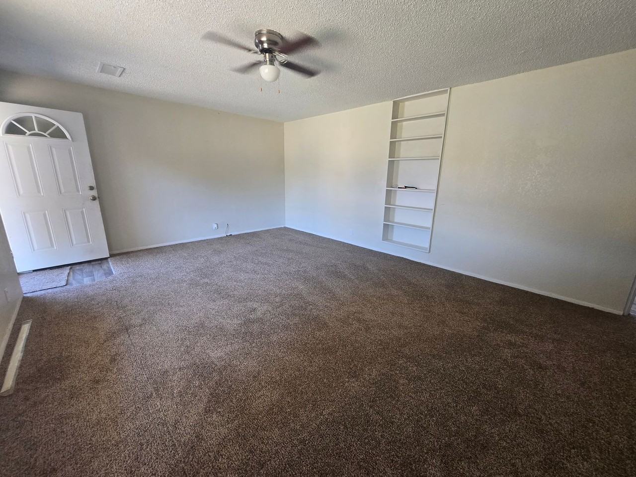 1019 South Michigan Avenue - Photo 3 of 17