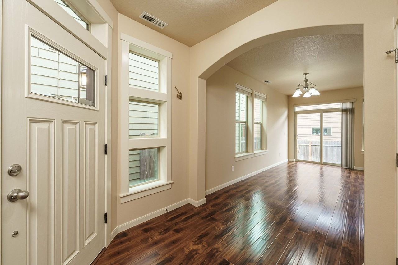 7511 Nw 2nd Ave - Photo 4 of 48