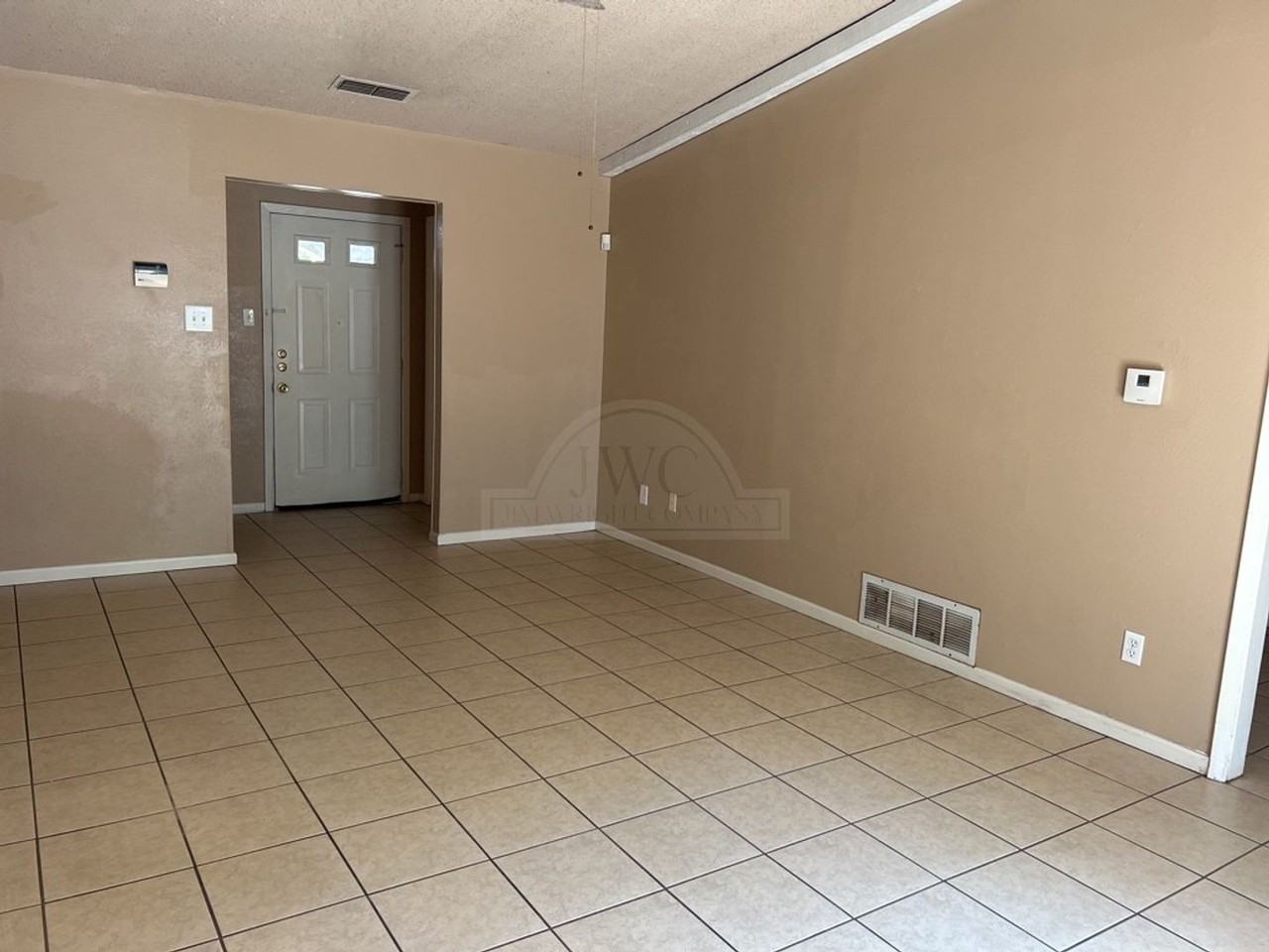 2404 Carnation Drive - Photo 4 of 25