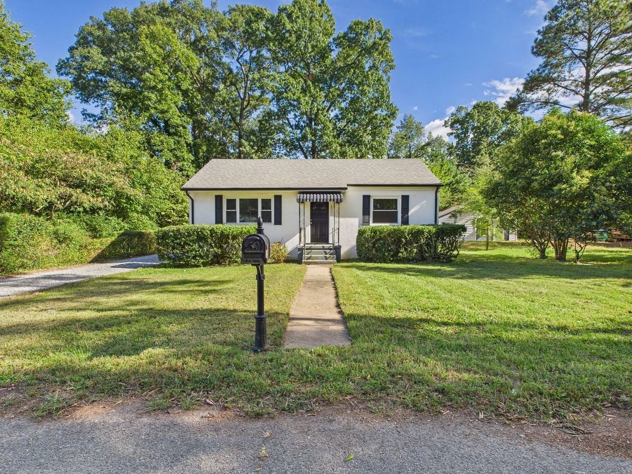 1815 Powell Road - Photo 2 of 30