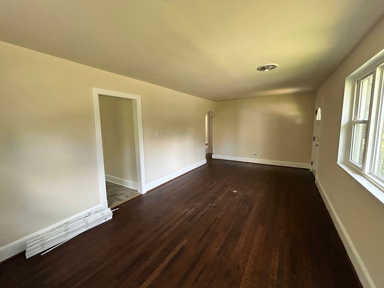 1815 Powell Road - Photo 7 of 30