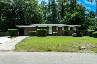 3336 Oakridge Dr - Photo 1 of 1