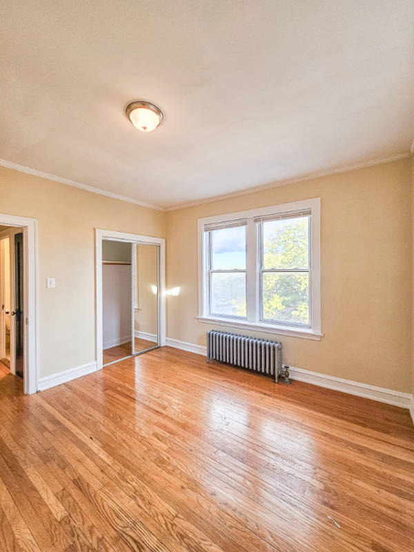 4715 W Belmont Ave #3 - Photo 7 of 13