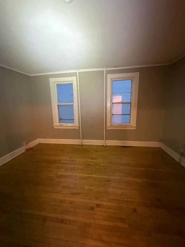 1729 N Warren Ave - Photo 3 of 11