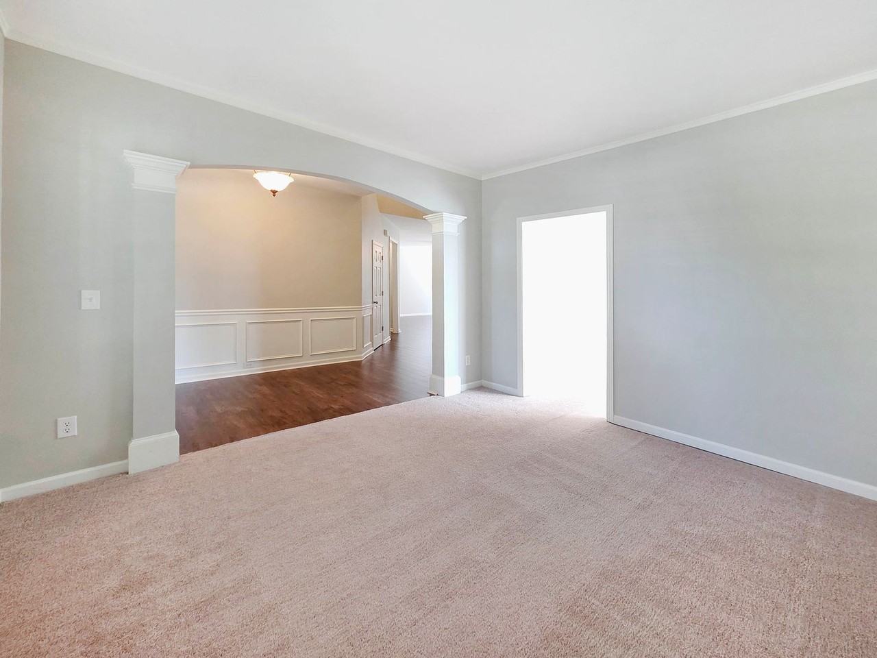 5425 Fieldfreen Dr - Photo 4 of 24