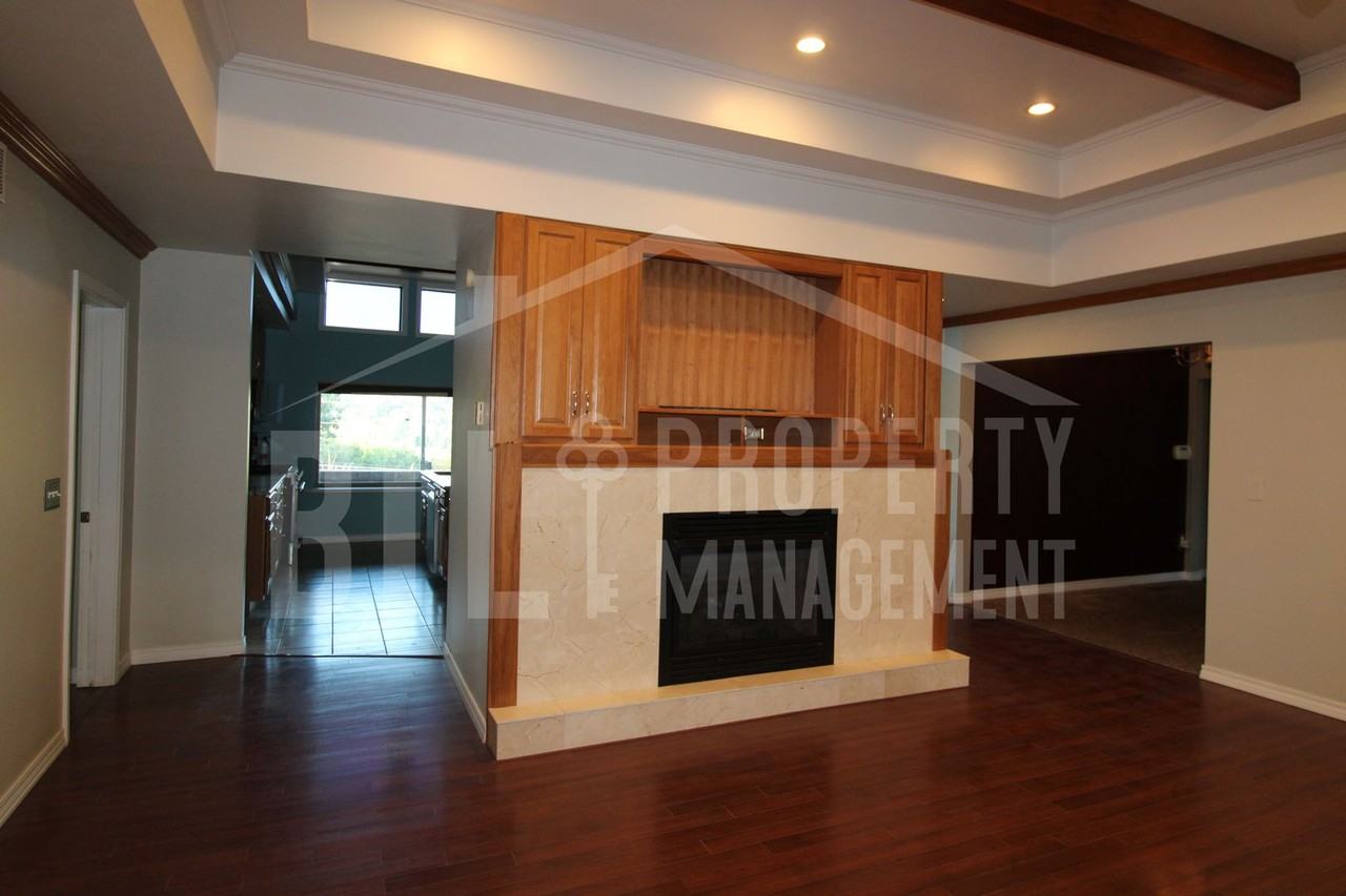 6 Bridgeview Dr - Photo 2 of 13