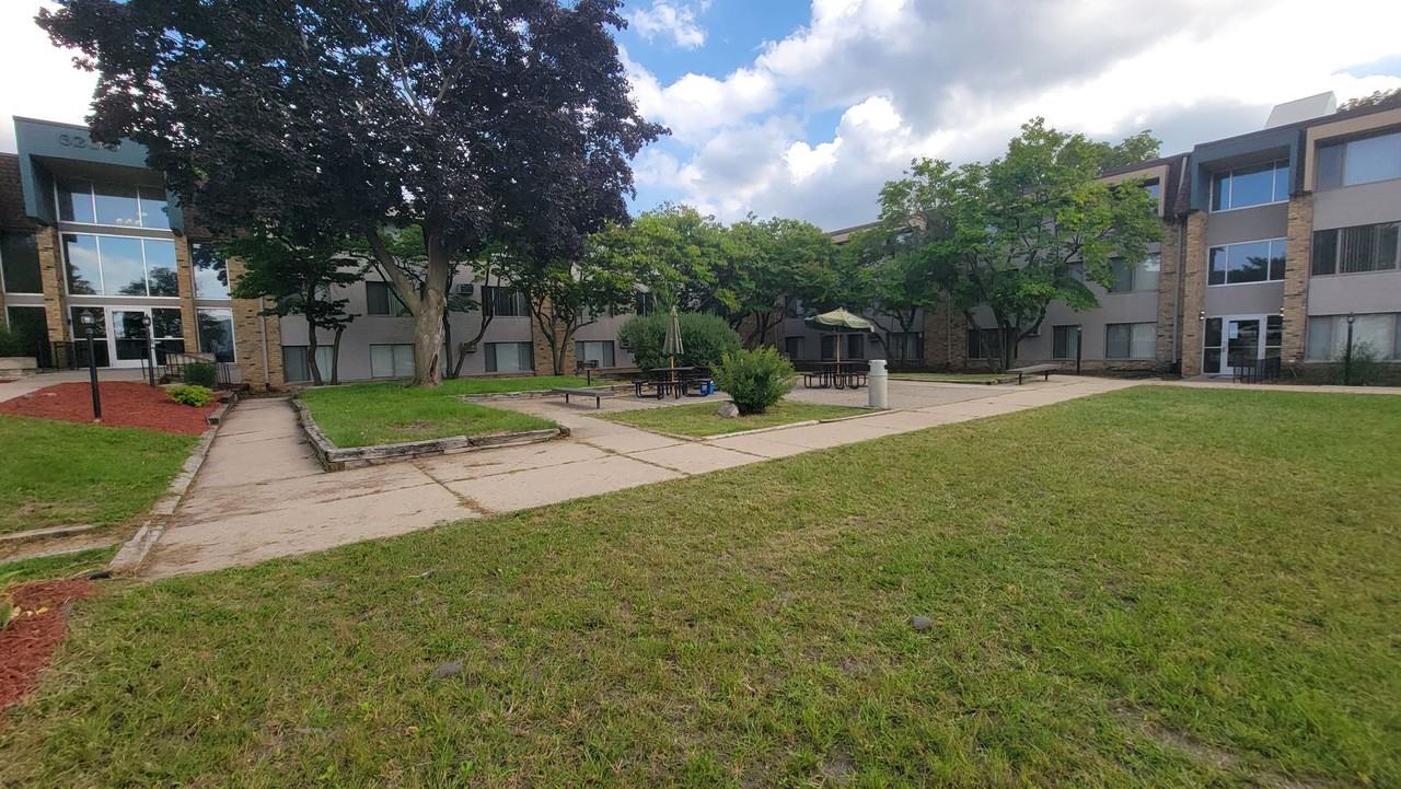 8200 Stanley Road - Photo 2 of 26