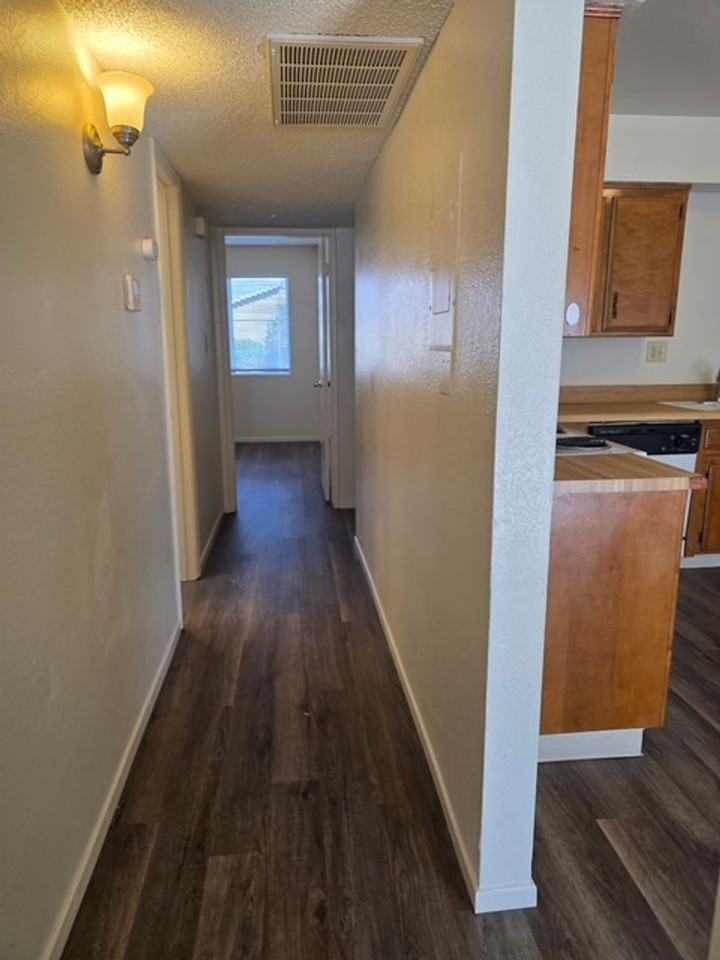 5901 Ming Avenue #03 - Photo 4 of 8