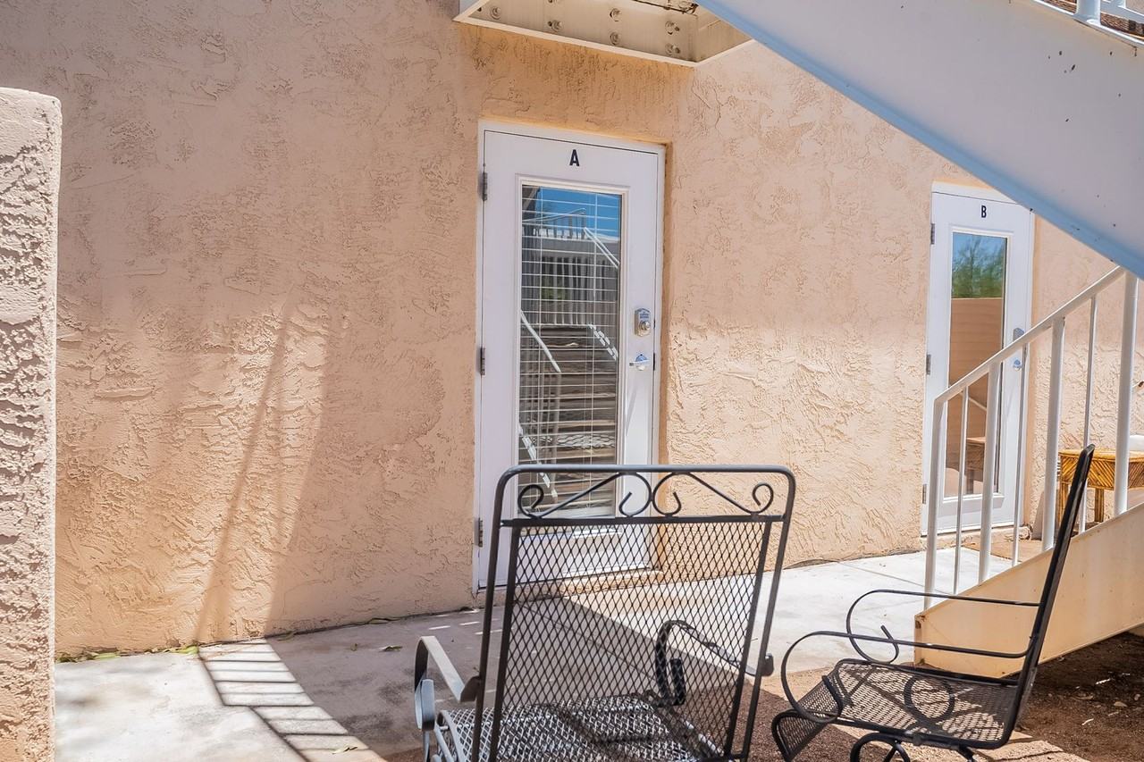 700 N. 7th Ave. ( Main House, A, B, C, D ) - Photo 4 of 6