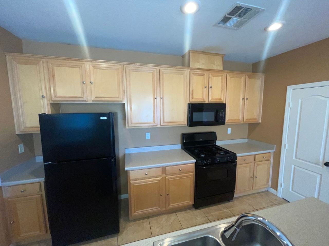 6170 Calm Breeze Avenue #101 - Photo 7 of 12